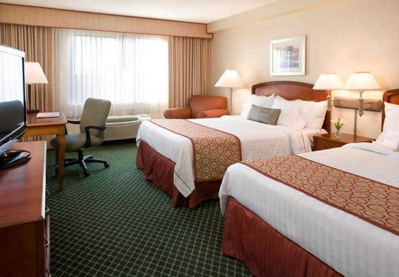 Courtyard By Marriott Newark Silicon Valley Exterior foto